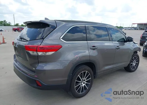 2018 Toyota Highlander Se z USA, uszkodzony, nr VIN 5TDKZRFH8JS532501
